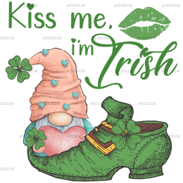 Kiss_Me_I_m_Irish_Gnome.png